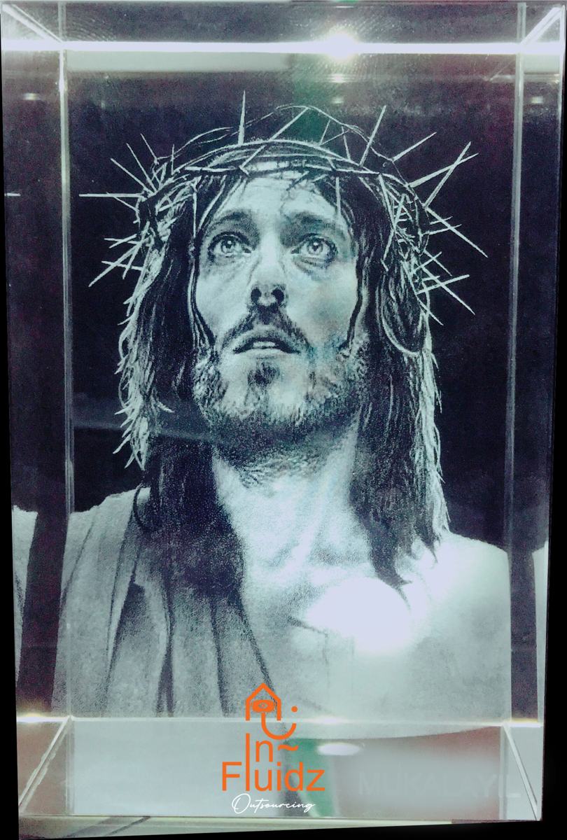 Portrait in crystal – front